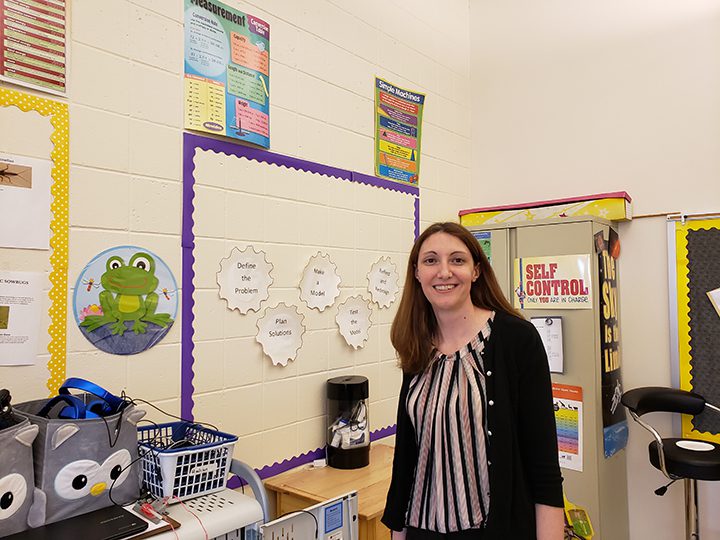 Mahomet's Jennifer Smith a Golden Apple Award Finalist - Mahomet Daily